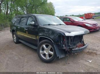  Salvage Chevrolet Suburban 1500