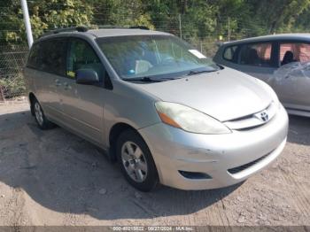  Salvage Toyota Sienna