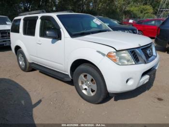  Salvage Nissan Pathfinder