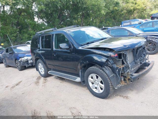  Salvage Nissan Pathfinder