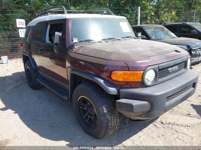  Salvage Toyota FJ Cruiser