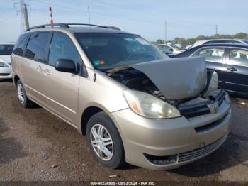  Salvage Toyota Sienna