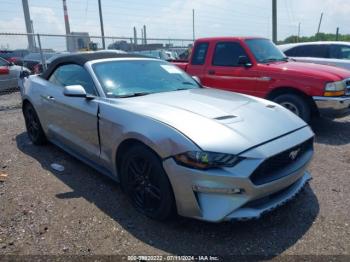  Salvage Ford Mustang