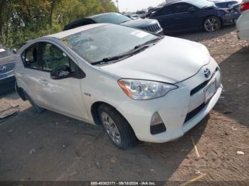  Salvage Toyota Prius c