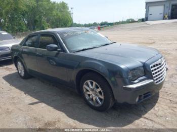  Salvage Chrysler 300