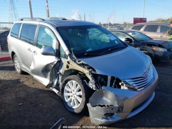  Salvage Toyota Sienna