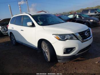  Salvage Nissan Pathfinder