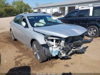  Salvage Kia Cadenza