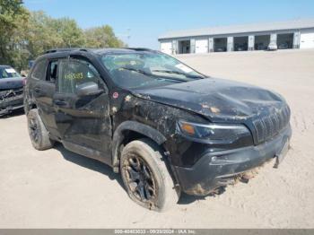  Salvage Jeep Cherokee