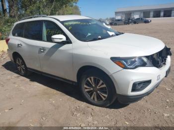  Salvage Nissan Pathfinder