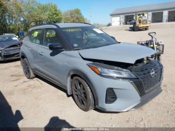  Salvage Nissan Kicks