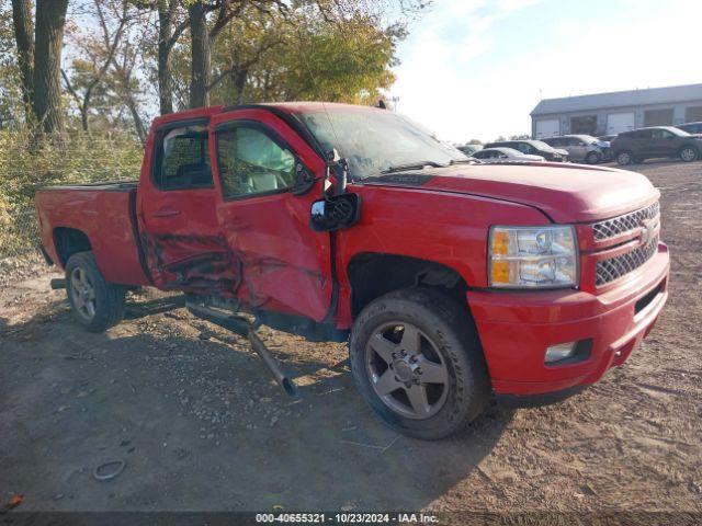  Salvage Chevrolet Silverado 2500