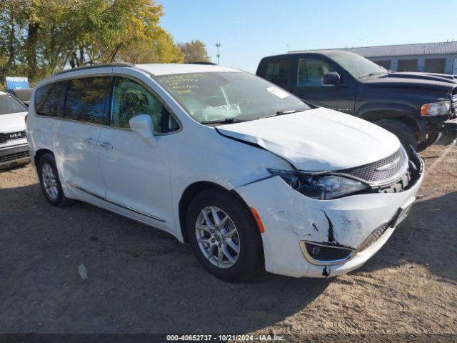  Salvage Chrysler Pacifica