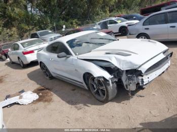  Salvage Ford Mustang