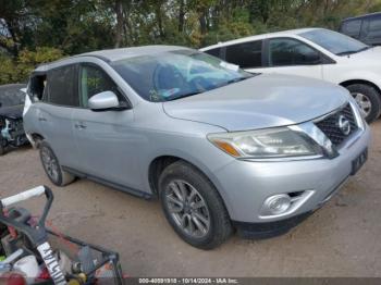  Salvage Nissan Pathfinder