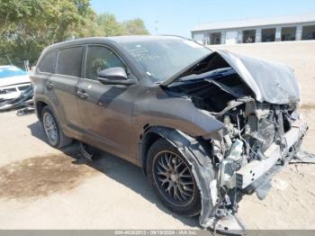  Salvage Toyota Highlander