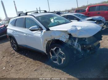  Salvage Hyundai TUCSON