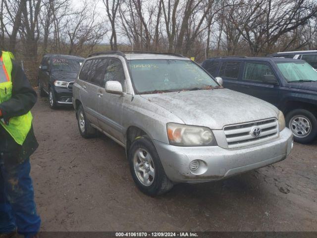  Salvage Toyota Highlander