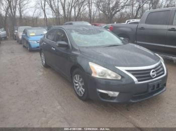  Salvage Nissan Altima