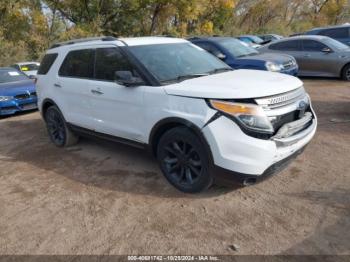  Salvage Ford Explorer