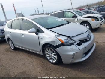  Salvage Toyota Prius v