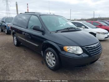  Salvage Chrysler Town & Country