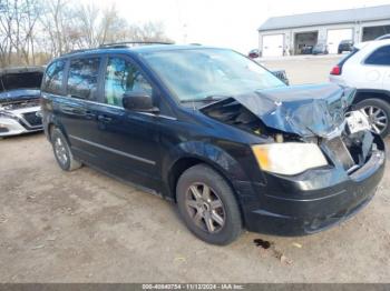  Salvage Chrysler Town & Country