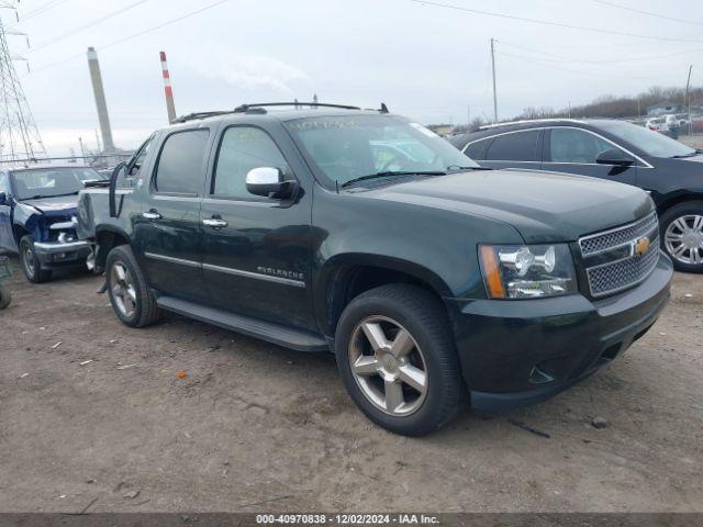  Salvage Chevrolet Avalanche