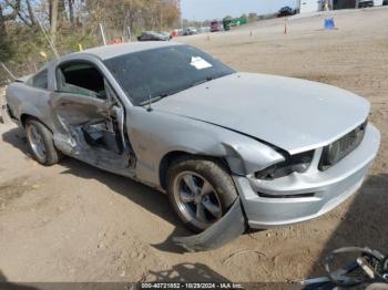  Salvage Ford Mustang