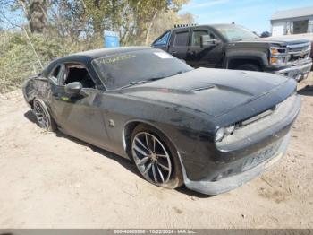  Salvage Dodge Challenger