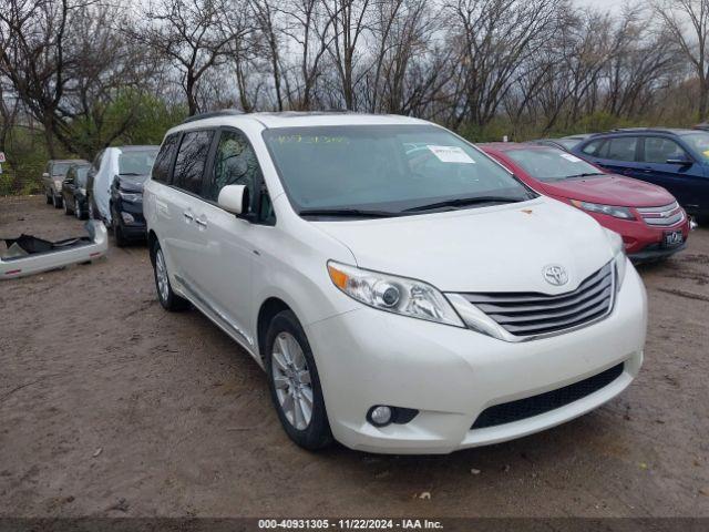  Salvage Toyota Sienna