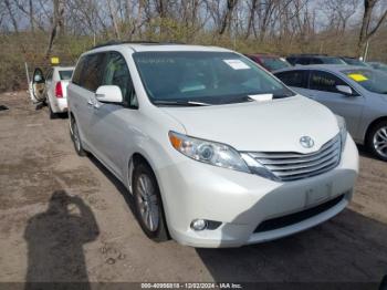  Salvage Toyota Sienna