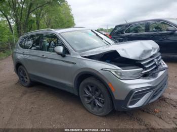  Salvage Volkswagen Tiguan