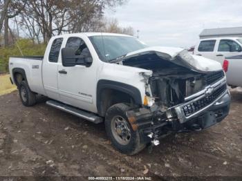  Salvage Chevrolet Silverado 2500