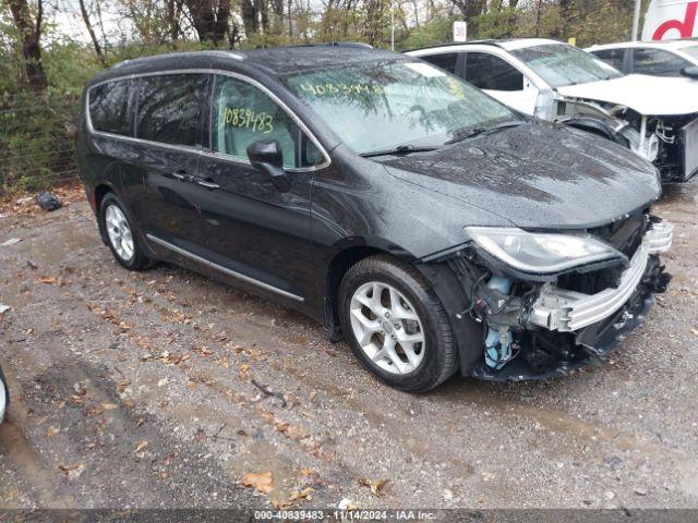  Salvage Chrysler Pacifica