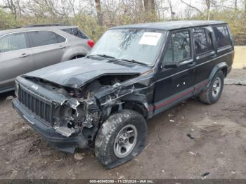  Salvage Jeep Cherokee