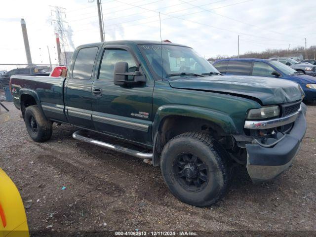  Salvage Chevrolet Silverado 2500