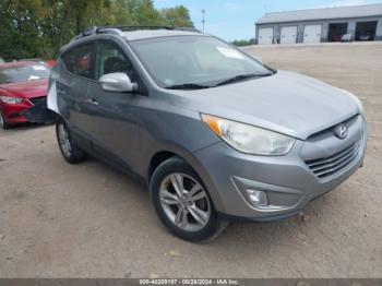  Salvage Hyundai TUCSON