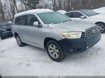  Salvage Toyota Highlander