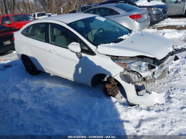  Salvage Ford Fiesta