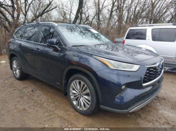  Salvage Toyota Highlander