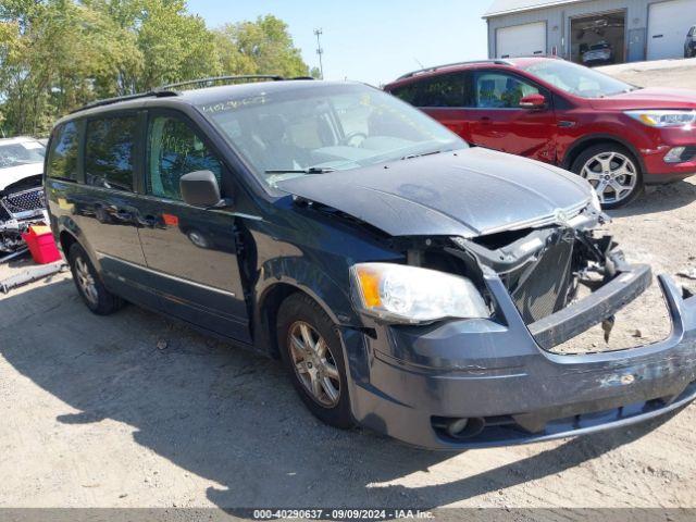  Salvage Chrysler Town & Country