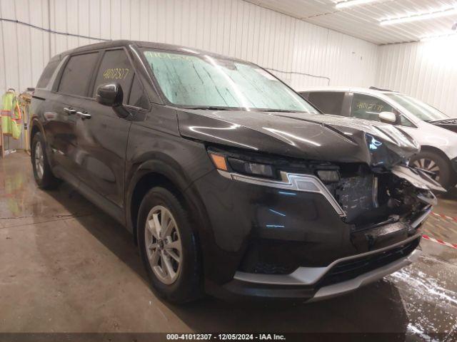  Salvage Kia Carnival