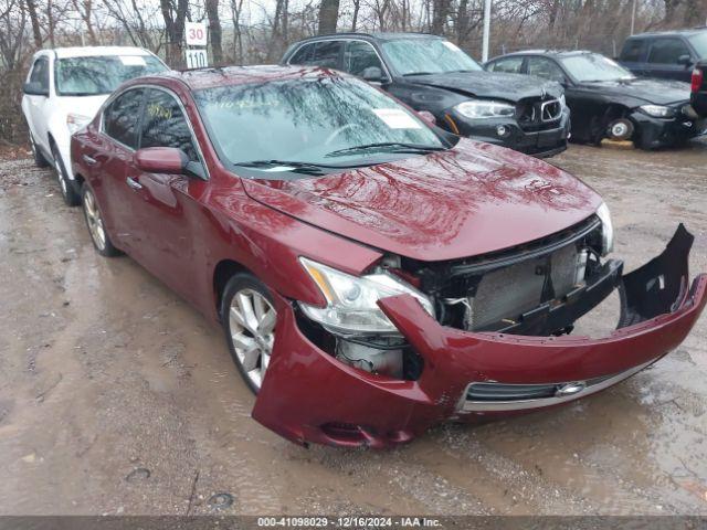  Salvage Nissan Maxima