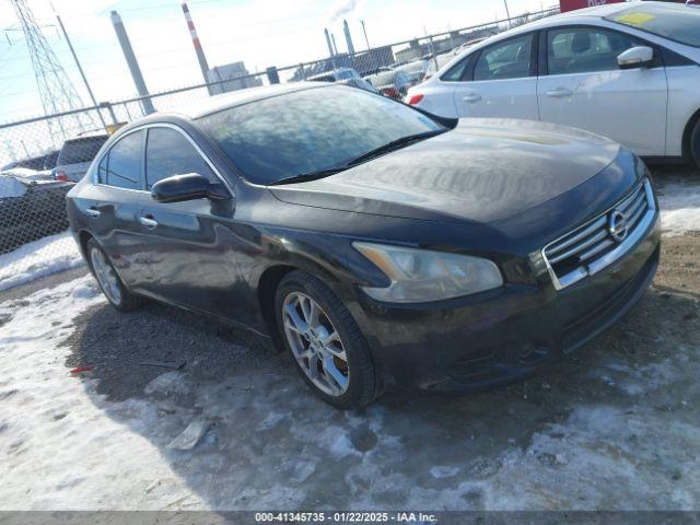  Salvage Nissan Maxima