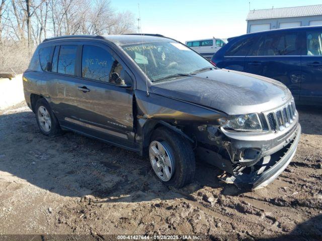  Salvage Jeep Compass