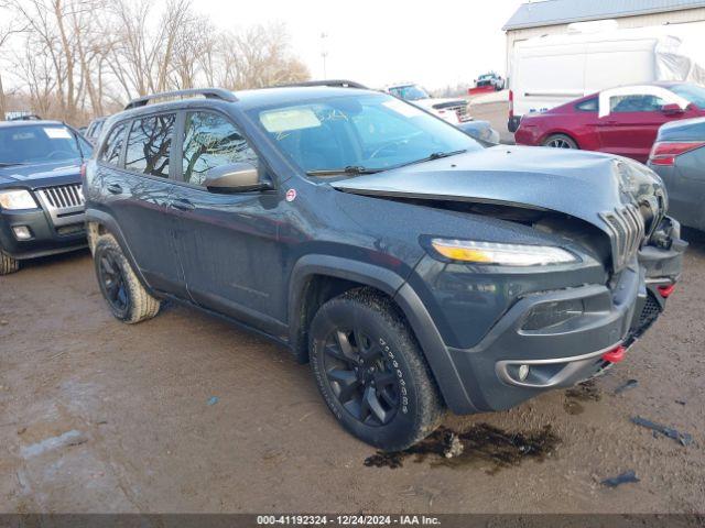  Salvage Jeep Cherokee