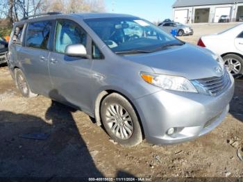  Salvage Toyota Sienna