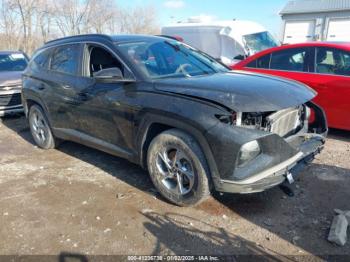  Salvage Hyundai TUCSON