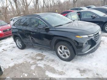  Salvage Hyundai TUCSON